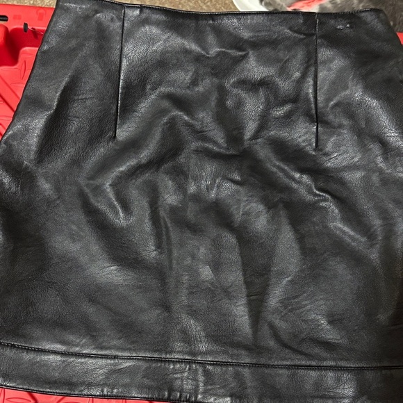 Black Leather Button-Front Skirt - Picture 3 of 5